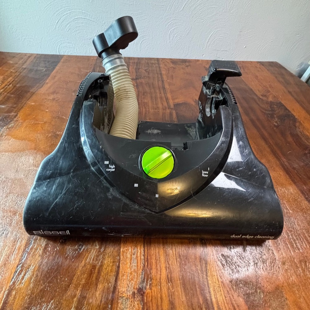 Bissell 10096 Vacuum‎ Floor Base Nozzle Housing Assembly with Hose Black Green